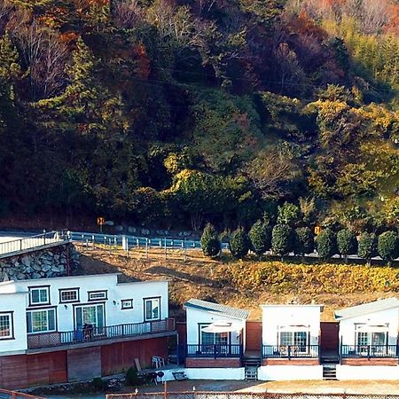 Namhae Eunbit Bada Pension Exterior photo