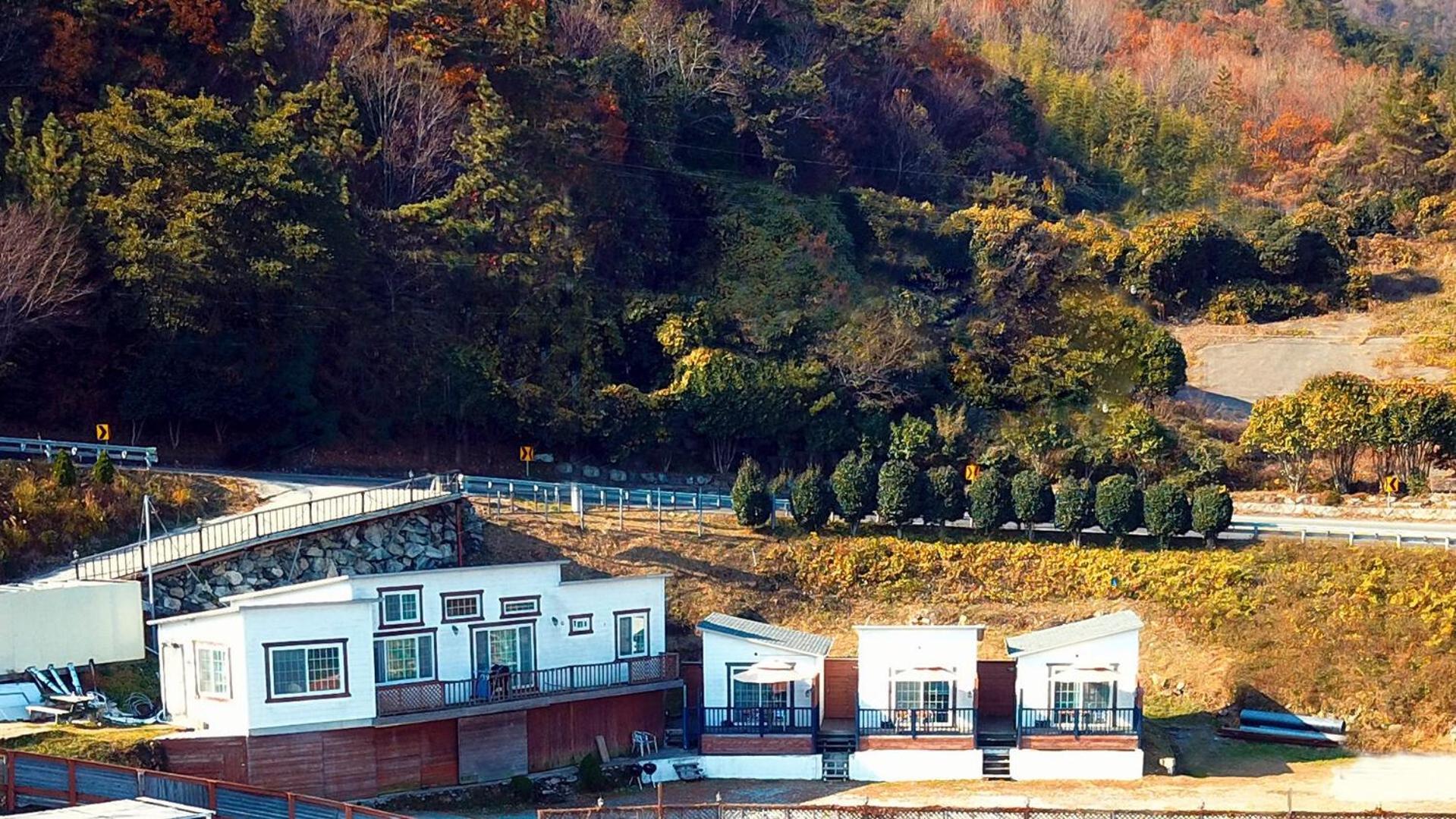 Namhae Eunbit Bada Pension Exterior photo